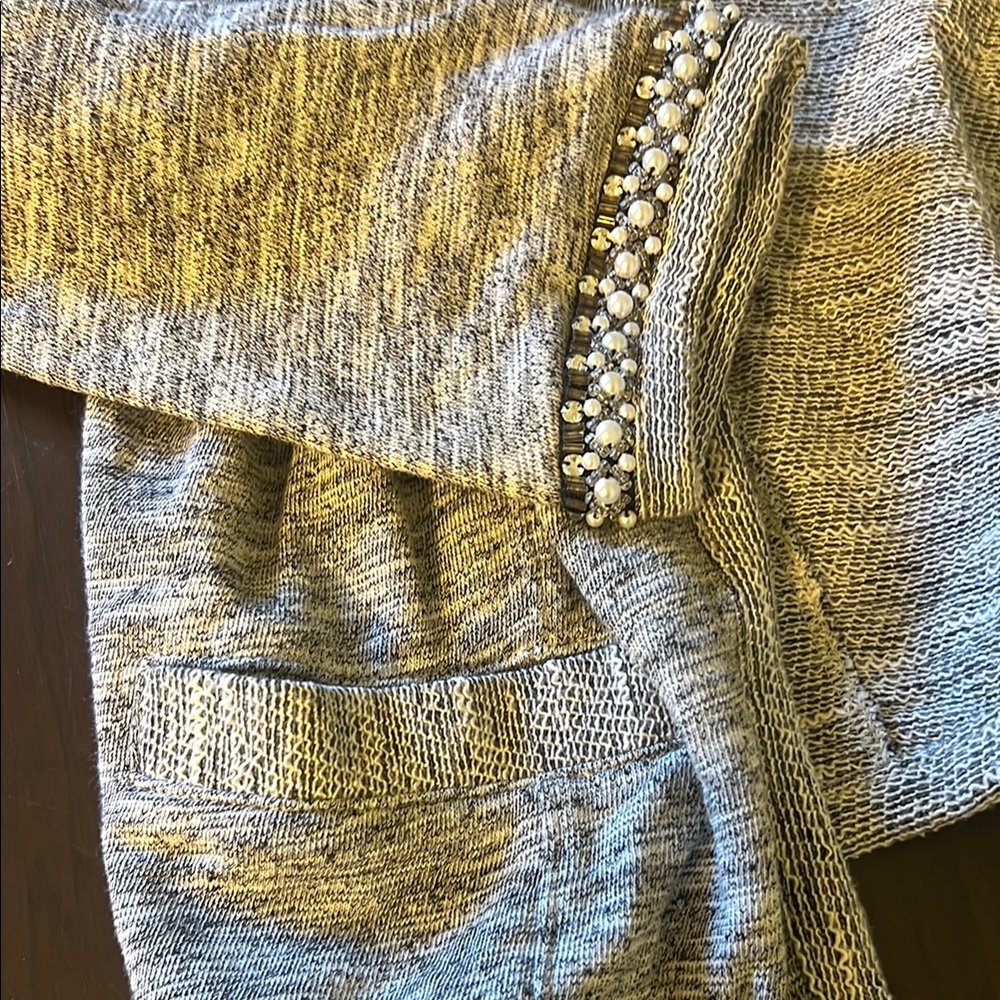 Express medium cardigan - Picture 2 of 4